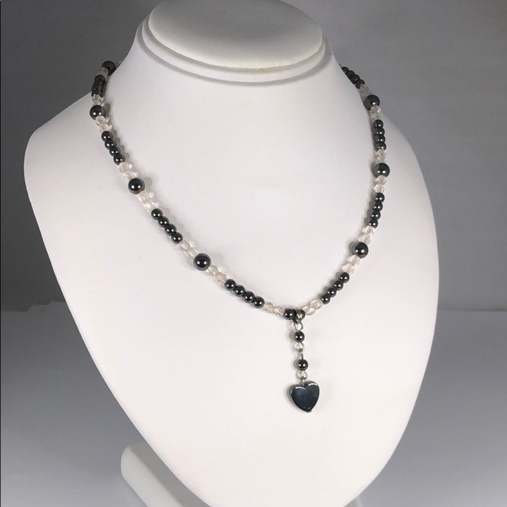 🎉Free with purchase!🎉 Add to bundle! Beaded necklace with heart pendant